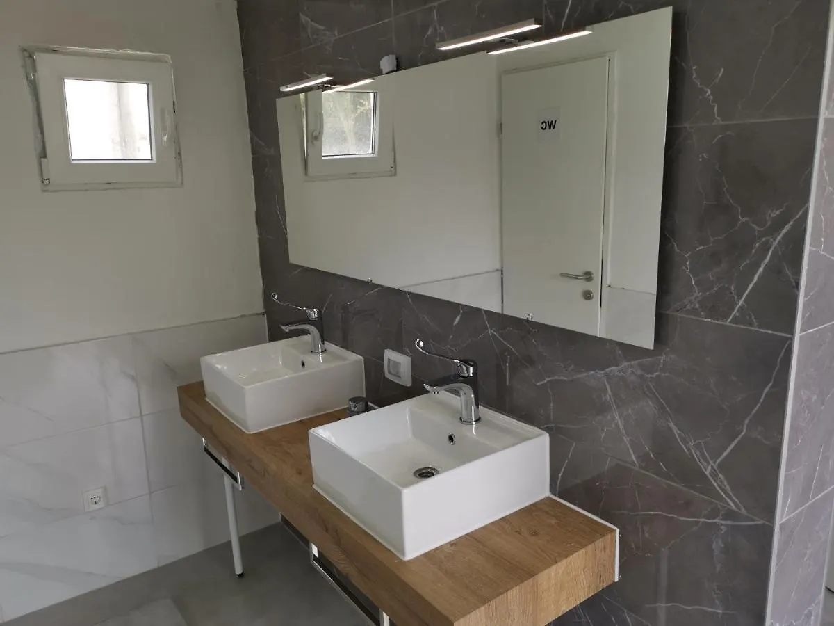 Camper For Two Hotel Banjole Holiday park